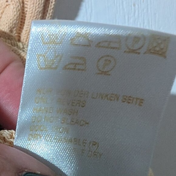 Escada | Sleeveless Knit Top - Picture 7 of 7